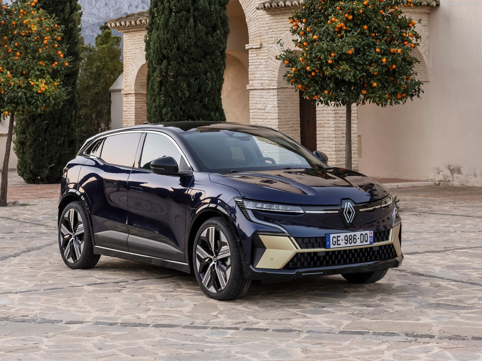 Nuovo! Automatismi per il Renault Megane E-Tech 100% electric 2022-